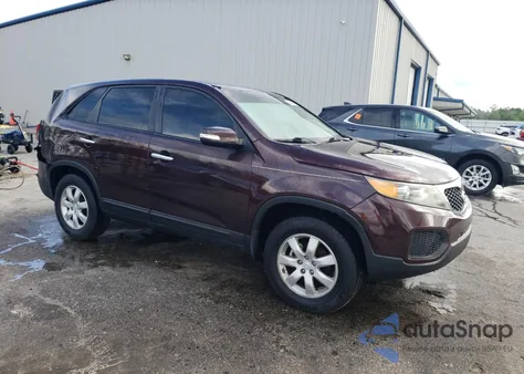 2011 Kia Sorento Base из США, поврежденный, VIN 5XYKT3A10BG131841